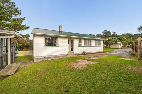 Photo of property in 15 Passive Grove, Ascot Park, Porirua, 5024