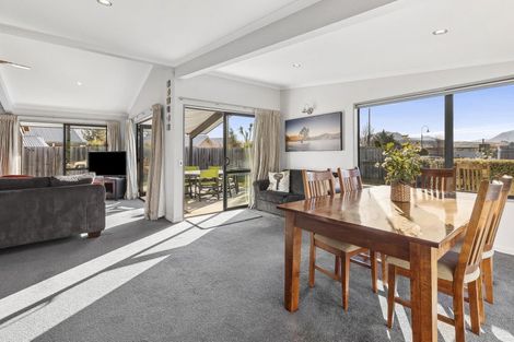 Photo of property in 11 Juno Place, Wanaka, 9305