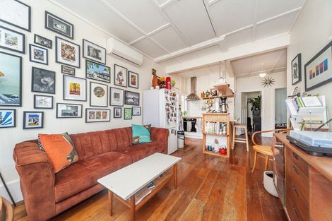 Photo of property in 83 Apu Crescent, Lyall Bay, Wellington, 6022