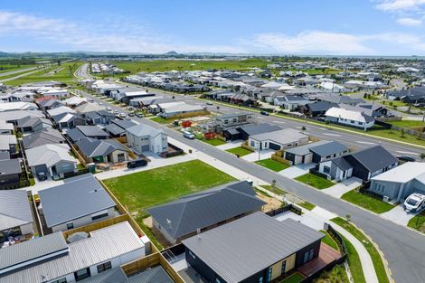 Photo of property in 8 Plow Way, Papamoa, 3118