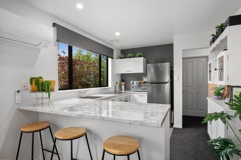 Photo of property in 22 Clutha Street, Alexandra, 9320