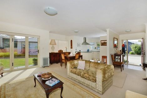 Photo of property in 6 Ishtar Place, One Tree Point, 0118