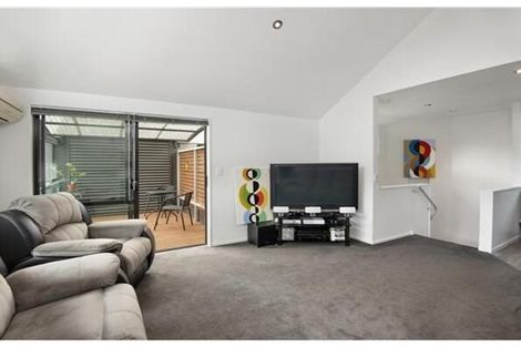 Photo of property in 3/450 Barbadoes Street, Edgeware, Christchurch, 8013