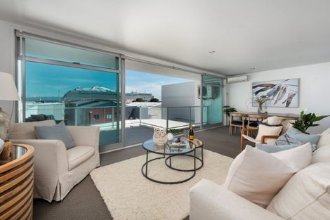 Photo of property in Palm Cove Apartments, 201/6 Tawa Street, Mount Maunganui, 3116