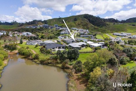 Photo of property in 17 Browns Drive, Waihi Beach, 3611