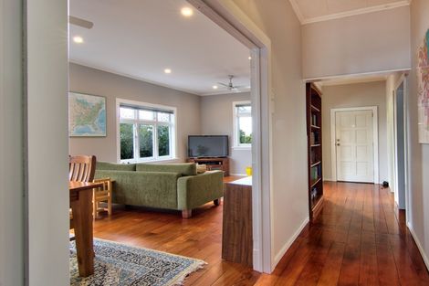 Photo of property in 179 Titirangi Road, New Lynn, Auckland, 0600