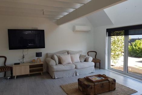 Photo of property in 98a Memorial Avenue, Ilam, Christchurch, 8053