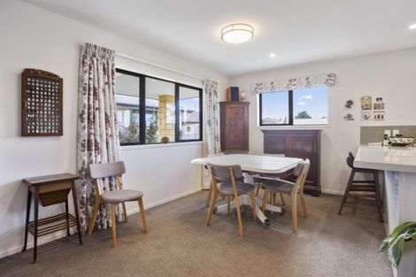 Photo of property in 16 Settlers Drive, Waihi, 3610