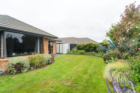 Photo of property in 14 Tennyson Avenue, Kelvin Grove, Palmerston North, 4414