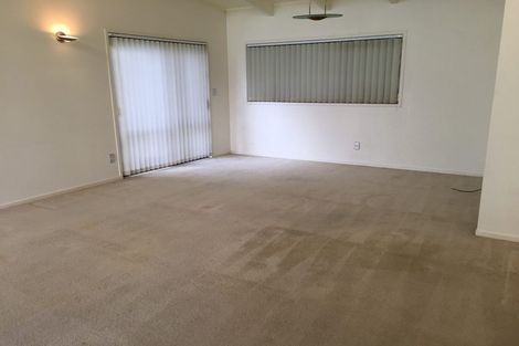 Photo of property in 86 Hattaway Avenue, Bucklands Beach, Auckland, 2012