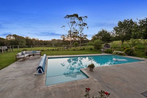 Photo of property in 37 Pebble Brook Road, Waitoki, Silverdale, 0994