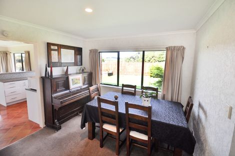 Photo of property in 927 Tauhoa Road, Kaipara Flats, Warkworth, 0984