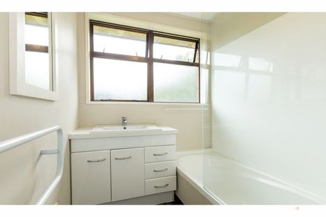 Photo of property in 90 Orbell Street, Highfield, Timaru, 7910