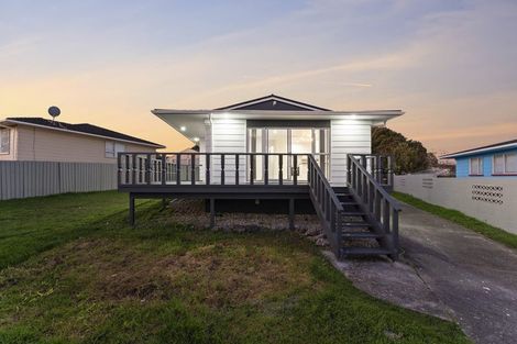 Photo of property in 68 Finlayson Avenue, Clendon Park, Auckland, 2103