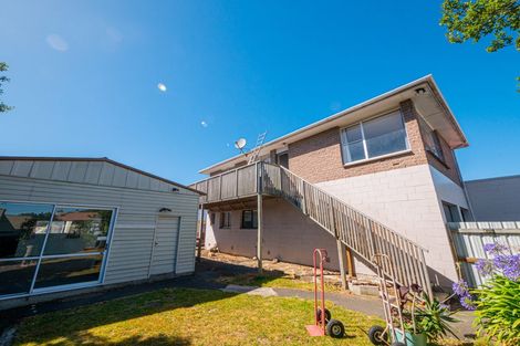 Photo of property in 2a Brooklyn Street, Green Island, Dunedin, 9018