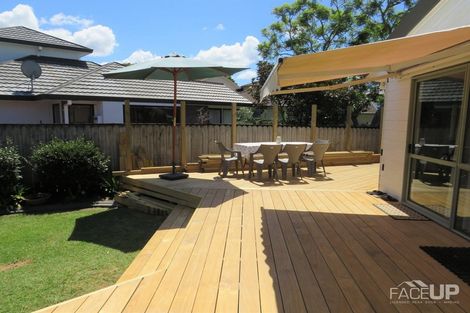 Photo of property in 30 Harbour Lights Close, West Harbour, Auckland, 0618