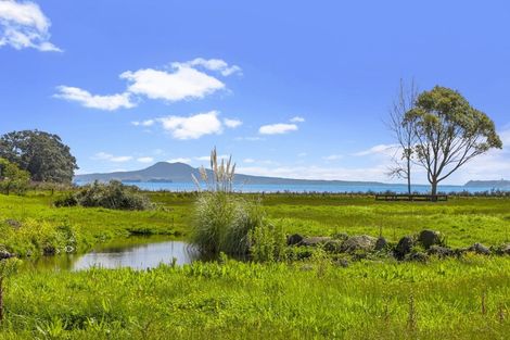 Photo of property in 329 Clifton Road, Whitford, Howick, 2571