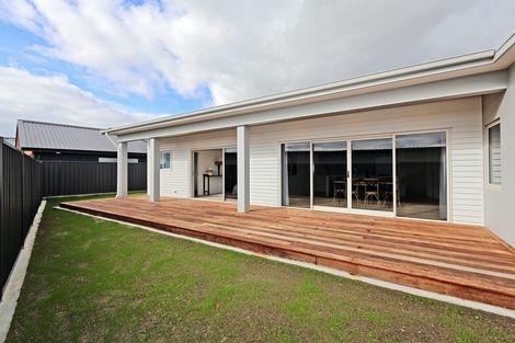 Photo of property in 9 Rich Rise, Havelock North, 4130