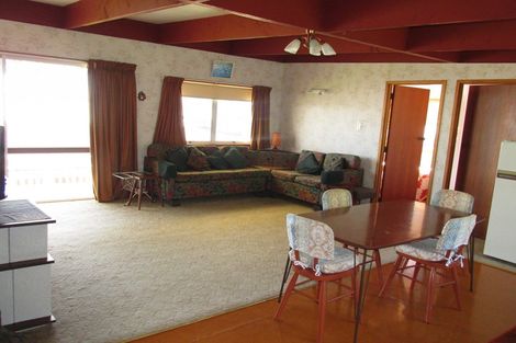 Photo of property in 48 Moana Drive, Mahia, 4198