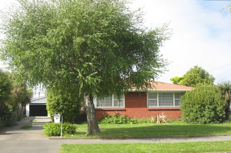 Photo of property in 24 Wychwood Crescent, Bishopdale, Christchurch, 8053