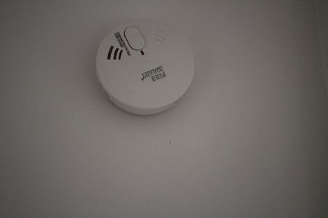 Photo of property in 2/26 Unsworth Drive, Unsworth Heights, Auckland, 0632