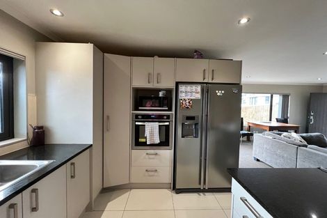Photo of property in 3c Orams Road, Hillpark, Auckland, 2102