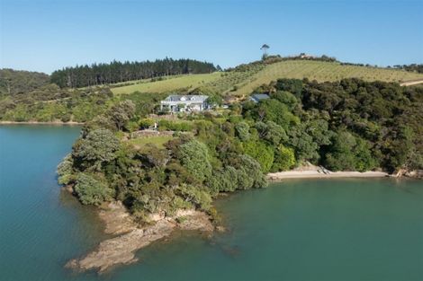 Photo of property in 860 Purerua Road, Te Ti Mangonui, Kerikeri, 0294