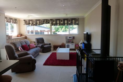 Photo of property in 21 Richmond Avenue, Takaro, Palmerston North, 4410