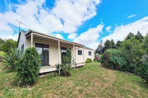 Photo of property in 105 Gorge Road, Maungaturoto, 0520