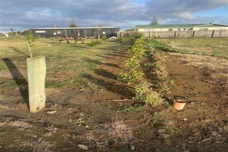 Photo of property in 55 Seagrass Place, Otaki Beach, Otaki, 5512