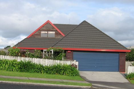 Photo of property in 6 Jay Court, Botany Downs, Auckland, 2010