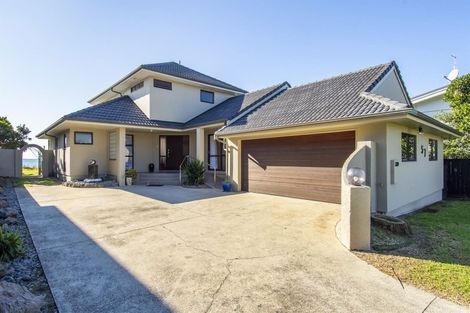 Photo of property in 57 Motiti Road, Papamoa Beach, Papamoa, 3118