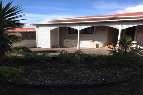 Photo of property in 1072 Great North Road, Point Chevalier, Auckland, 1022