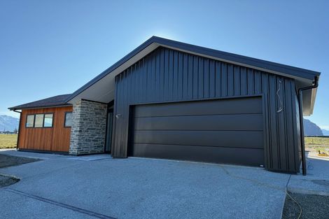 Photo of property in 31 Packer Road, Wanaka, 9382