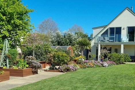 Photo of property in 10 Moreland Place, Mapua, 7005