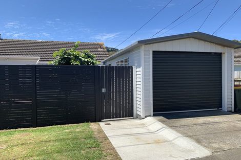 Photo of property in 14 Leveson Street, Strathmore Park, Wellington, 6022