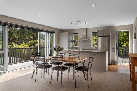 Photo of property in 11 Manuka Terrace, Duvauchelle, 7581