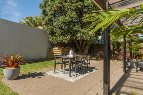 Photo of property in 2a Golf Road, Mount Maunganui, 3116