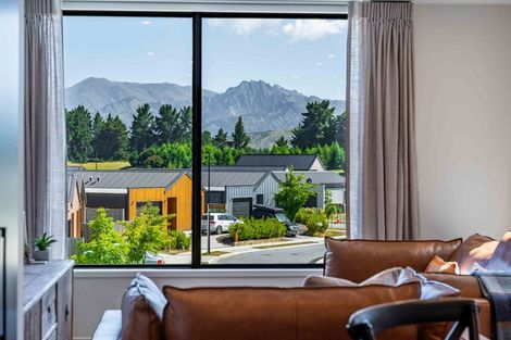 Photo of property in 2/7 Northlake Drive, Wanaka, 9305