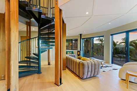 Photo of property in 14 Wilson Way, Waikanae, 5036