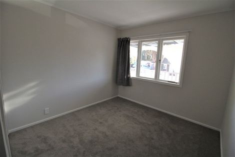 Photo of property in 44 Kervil Avenue, Te Atatu Peninsula, Auckland, 0610