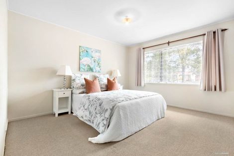 Photo of property in 10 Regia Close, Half Moon Bay, Auckland, 2012