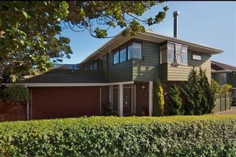 Photo of property in 2/1 Frieston Road, Milford, Auckland, 0620