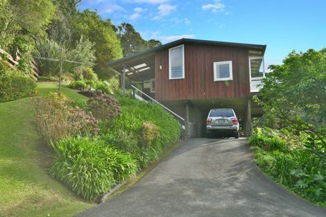 Photo of property in 20 Glenelg Road, Red Beach, 0932
