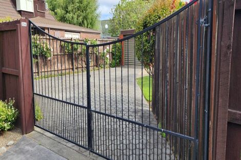 Photo of property in 1/29 Solway Avenue, Ilam, Christchurch, 8041