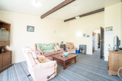 Photo of property in 2-4 Westmere Place, Takaro, Palmerston North, 4412