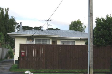 Photo of property in 20 Birdwood Road, Swanson, Auckland, 0612