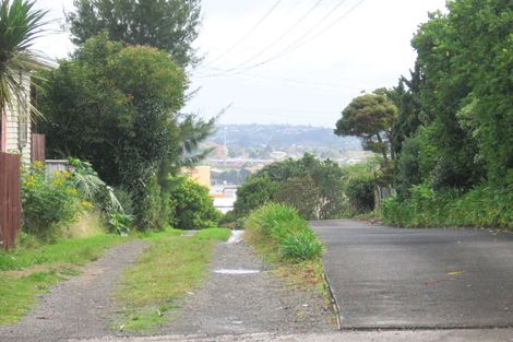 Photo of property in 18 James Laurie Street, Henderson, Auckland, 0612