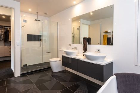 Photo of property in 185 Clyde Road, Burnside, Christchurch, 8053