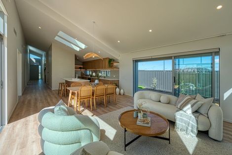 Photo of property in 13 Finstock Way, Rolleston, 7614